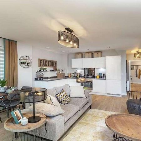 Newly Built Luxury 2 Bed Apartment!!! Londyn Zewnętrze zdjęcie